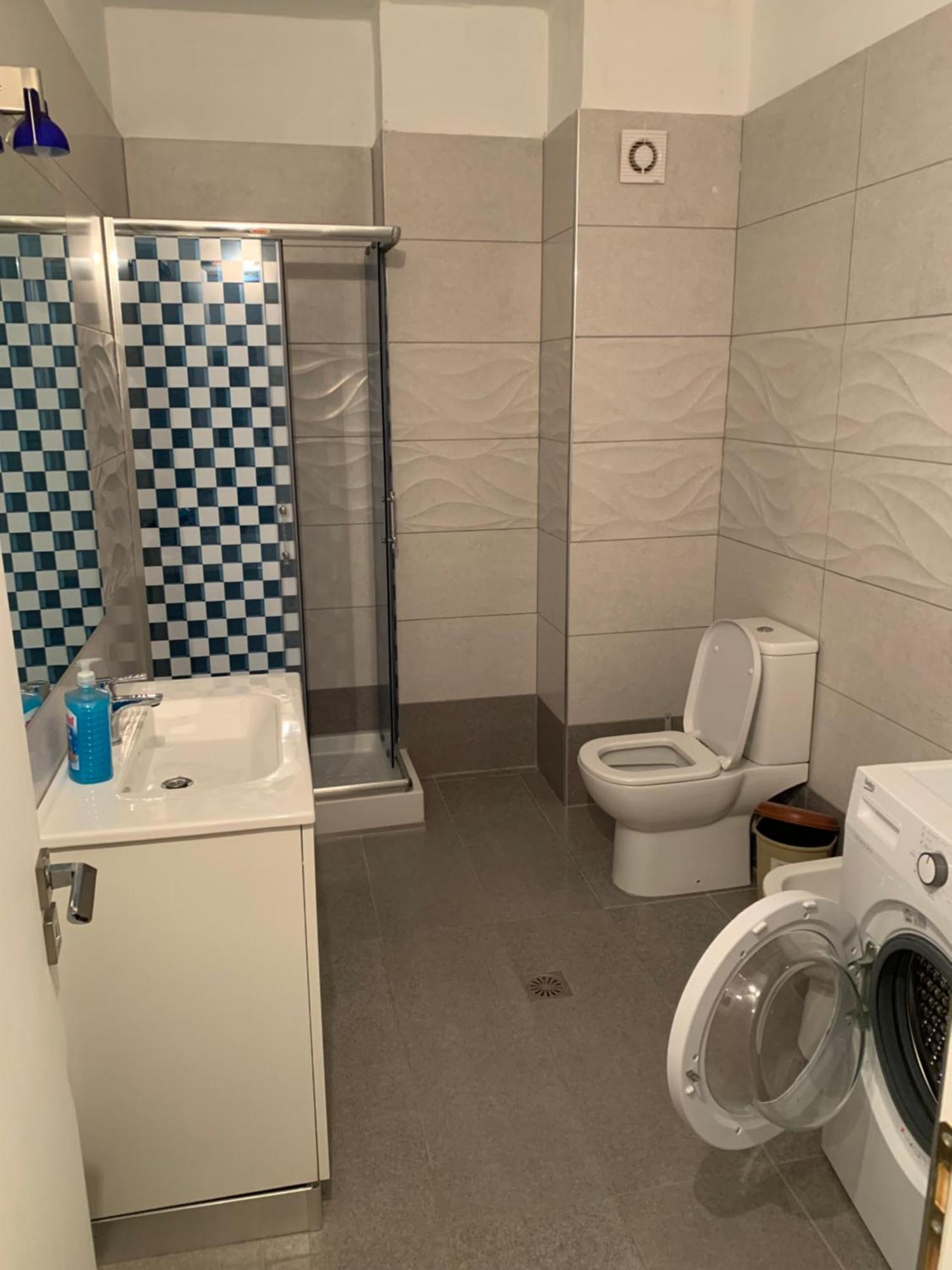 Guest - Sea Breeze Apartments Sarandë Eksteriør billede