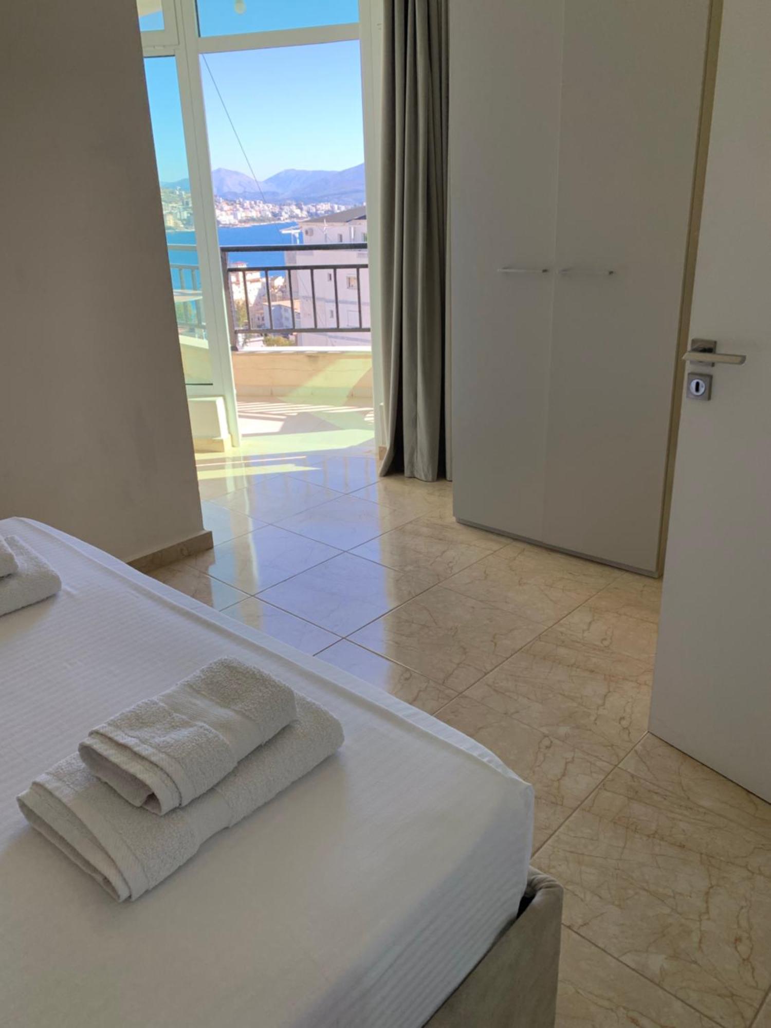 Guest - Sea Breeze Apartments Sarandë Eksteriør billede