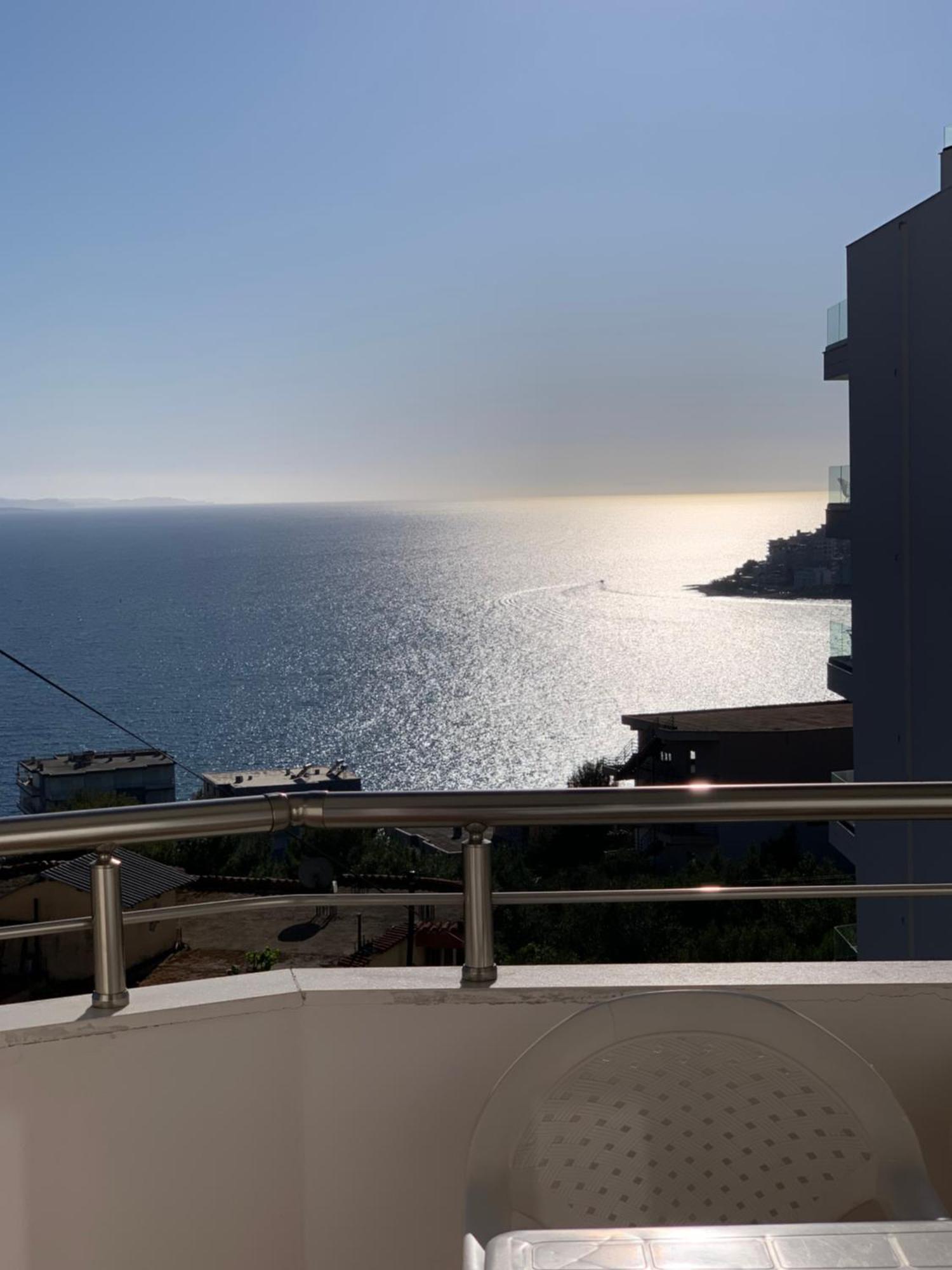 Guest - Sea Breeze Apartments Sarandë Eksteriør billede